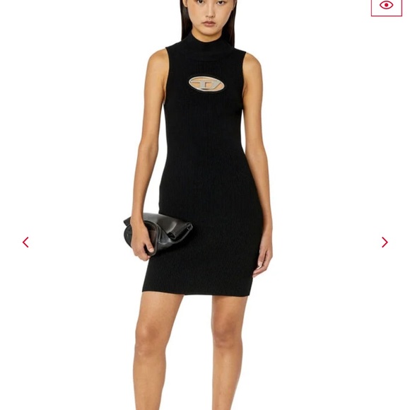 M-Onerva
$450.00
Short dress with cut-out and logo plaque - Picture 5 of 7